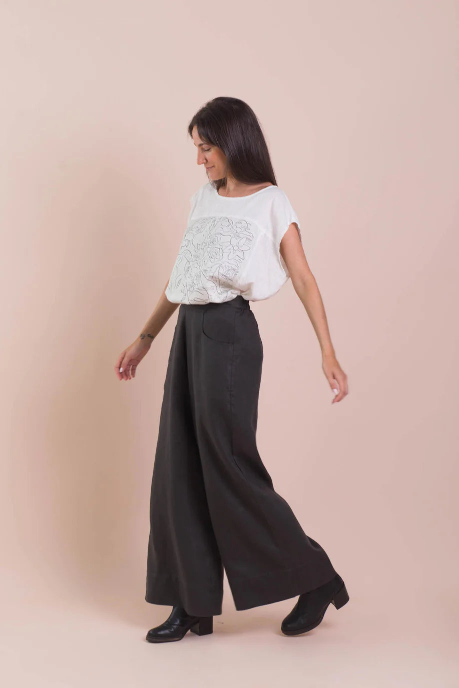 Wide Leg Ollie Linen Pants- Lazybones Italy Pants lazy bones Carbon XS 